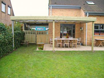 Pergola uit geïmpregneerd hout